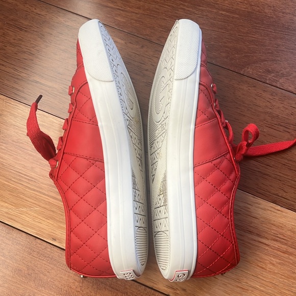G By Guess Red Shoes Sz6 - Picture 5 of 8